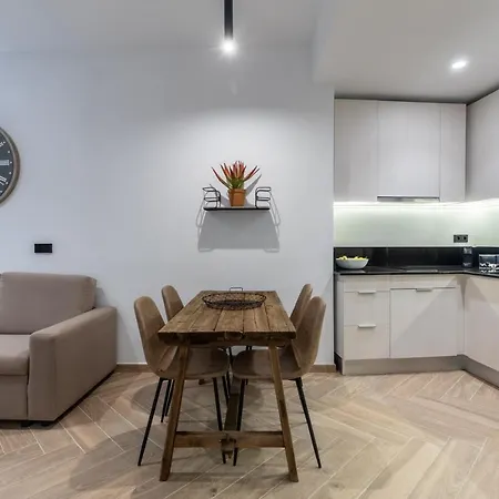 Goerlich By Alma Apartment *