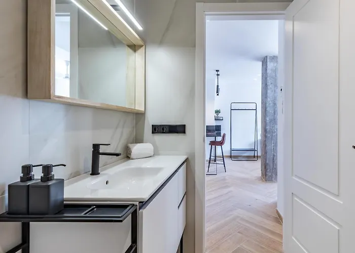 Goerlich By Alma Valensiya