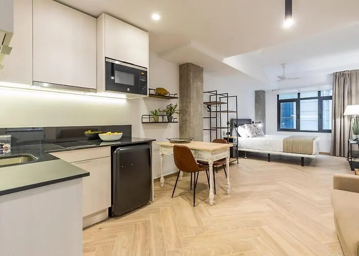 Goerlich By Alma Daire