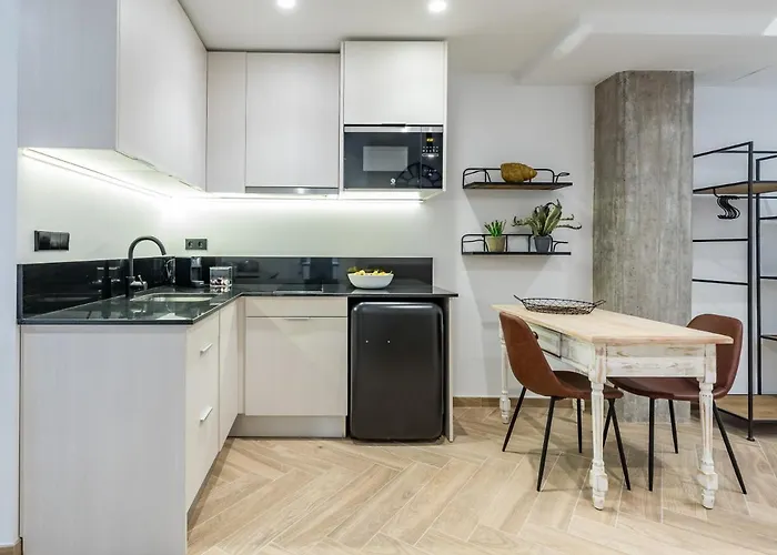 Goerlich By Alma Daire